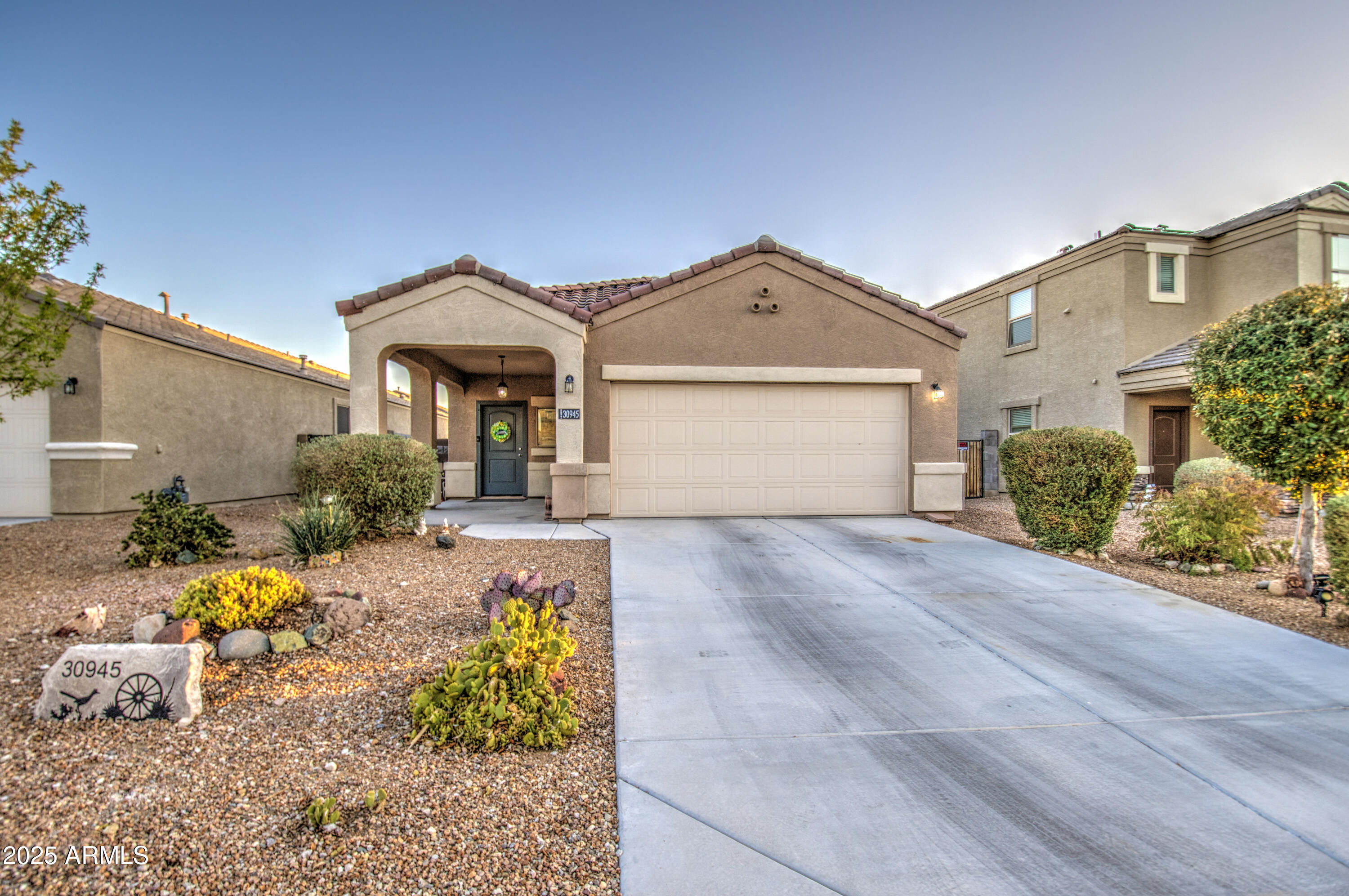 30945 West Picadilly Road Buckeye, AZ 85396 - Photo 4 of 39 Front 4