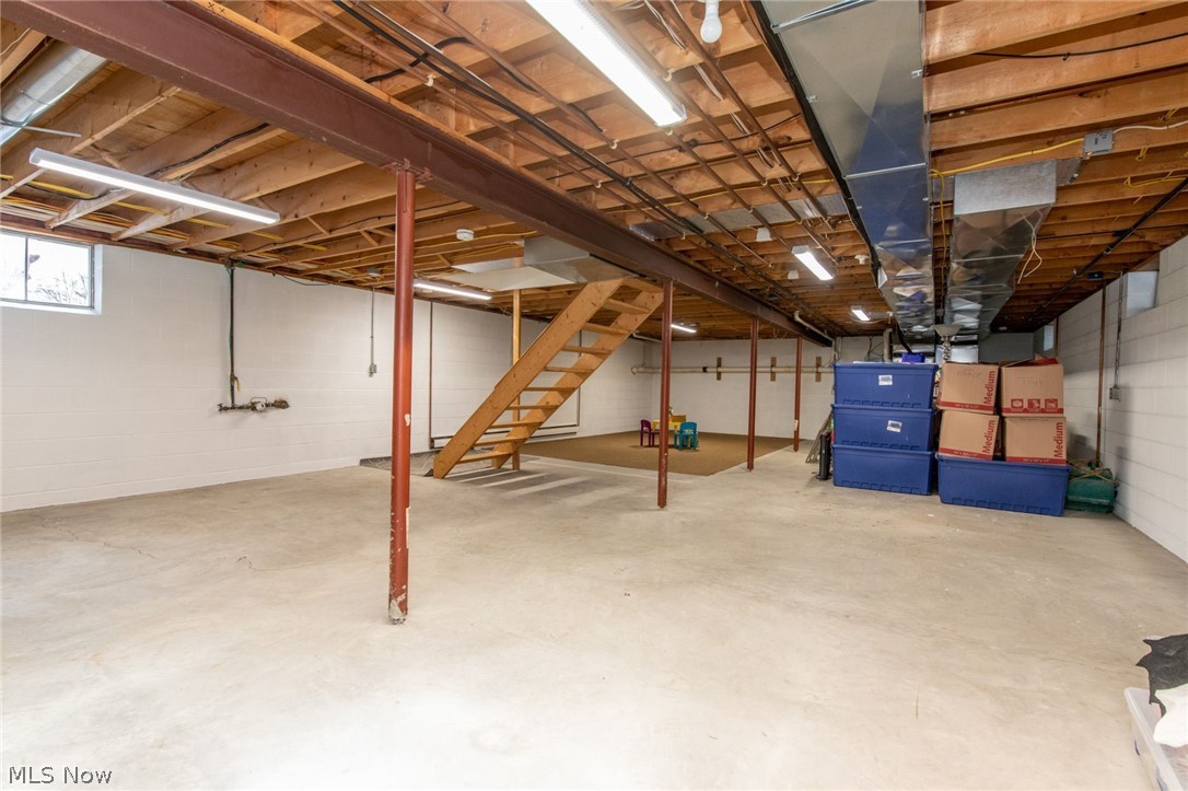 13655 Spring Street, Unit W Burton, OH 44021 - Photo 26 of 35 Gallery Image 26