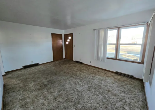 $119,900 | 106 8th Avenue Northwest, Pipestone, MN 56164