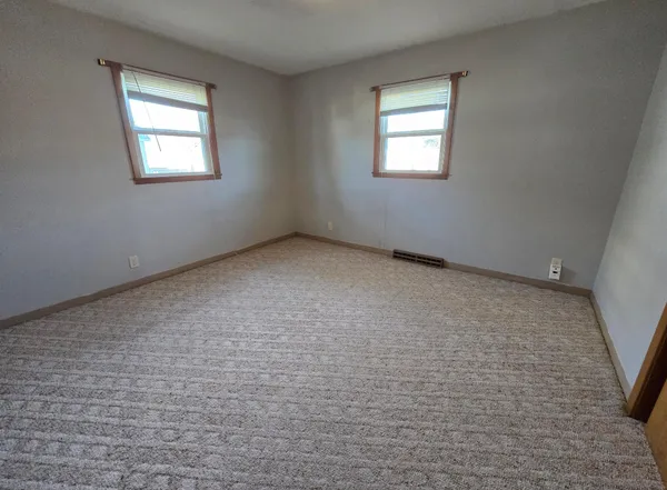 $119,900 | 106 8th Avenue Northwest, Pipestone, MN 56164