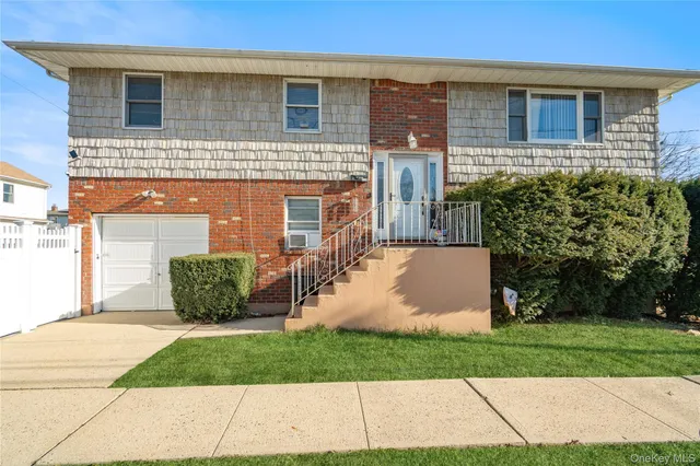 $950,000 | 138 Lincoln Road, Franklin Square, NY 11010