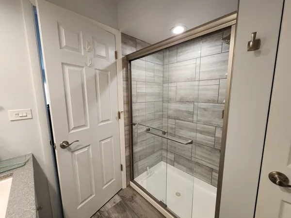 $264,900 | 1-s055 Spring Road, Unit 2D, Oak Brook, IL 60181