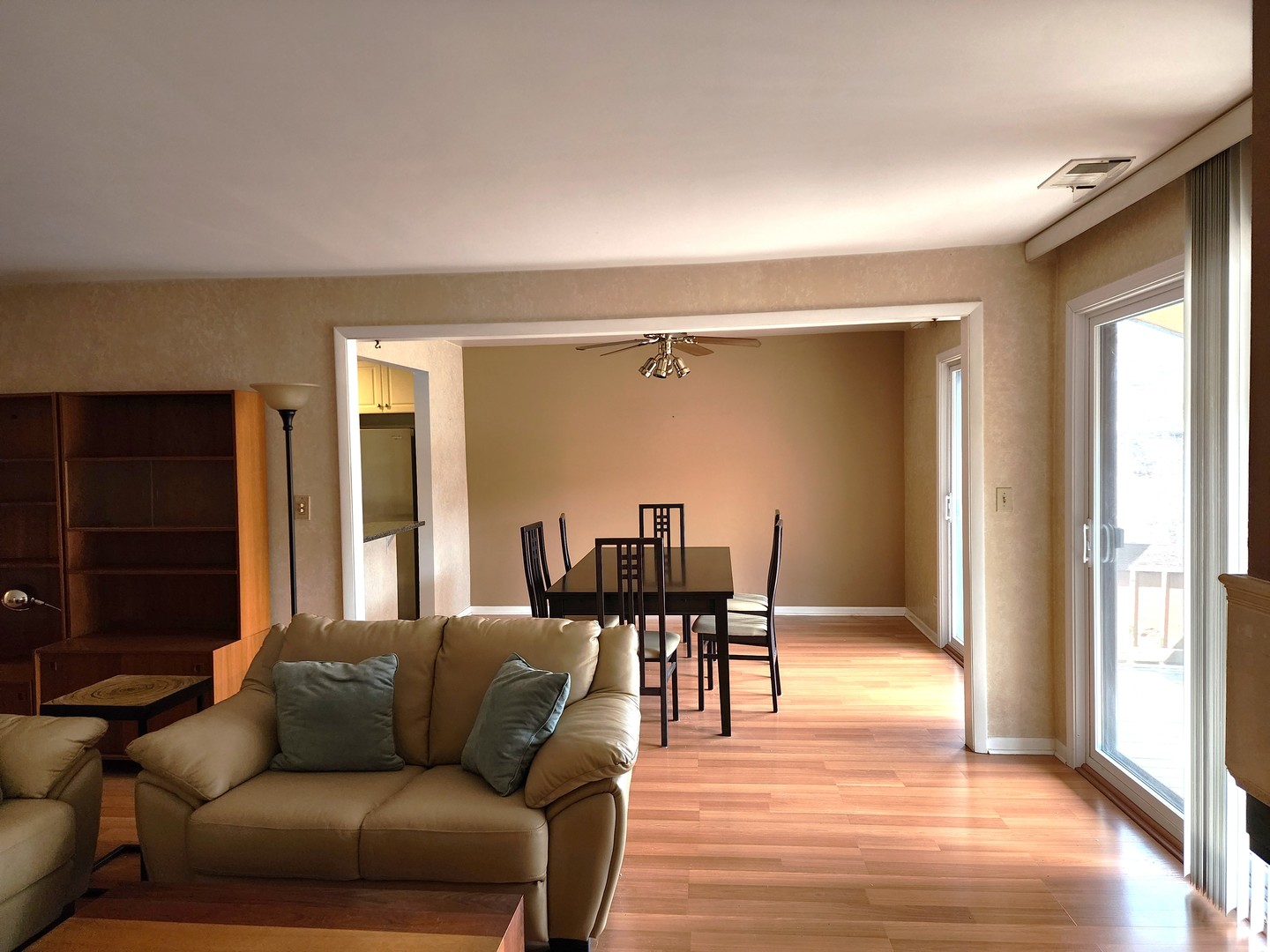 1-s055 Spring Road, Unit 2D Oak Brook, IL 60181 - Photo 6 of 25