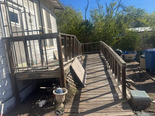 $150,000 | 2424 Buena Vista Street, San Antonio, TX 78207