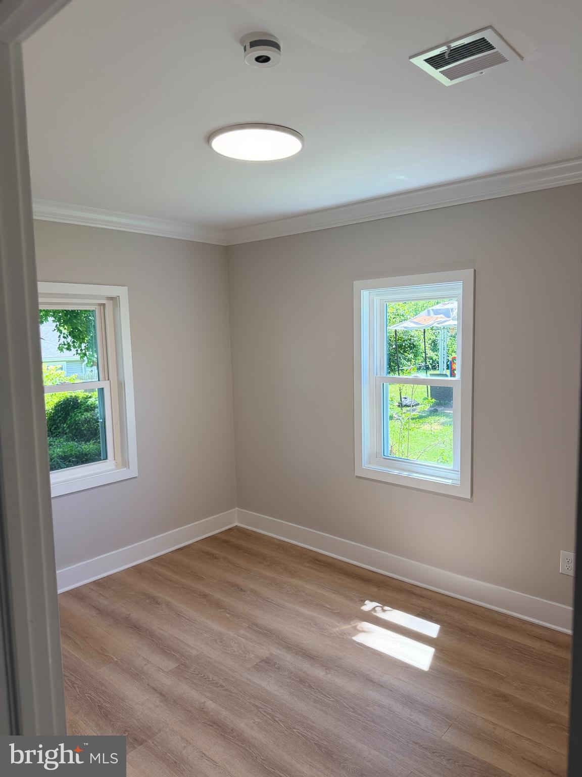44 Tinsel Road Levittown, PA 19056 - Photo 13 of 31