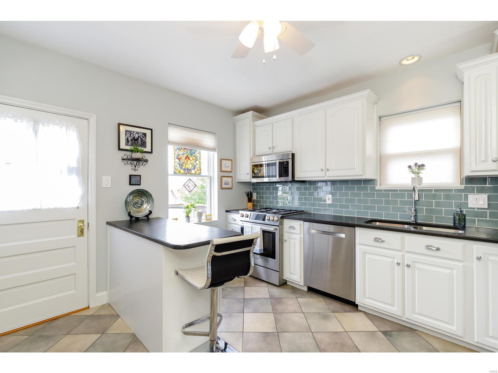 3212 Watson Road St. Louis, MO 63139 - Photo 8 of 25