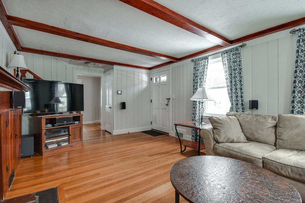 5 Richmond Road Natick, MA 01760 - Photo 6 of 29