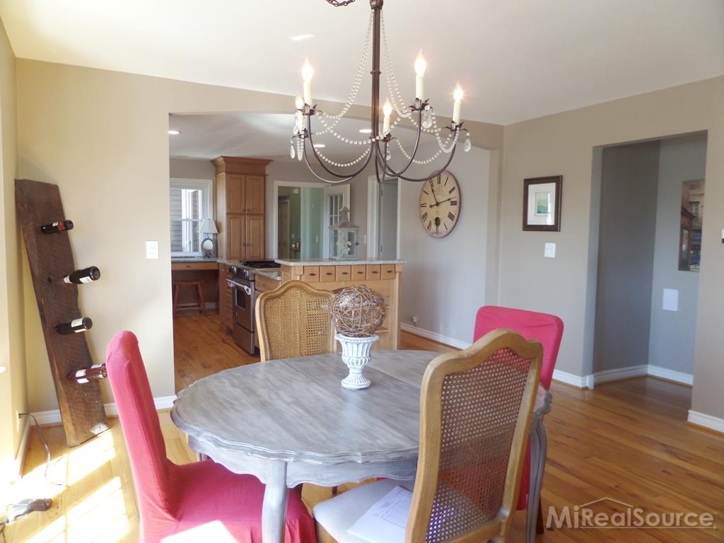 2434 River Road St. Clair, MI 48079 - Photo 5 of 26 31193633-4.JPG