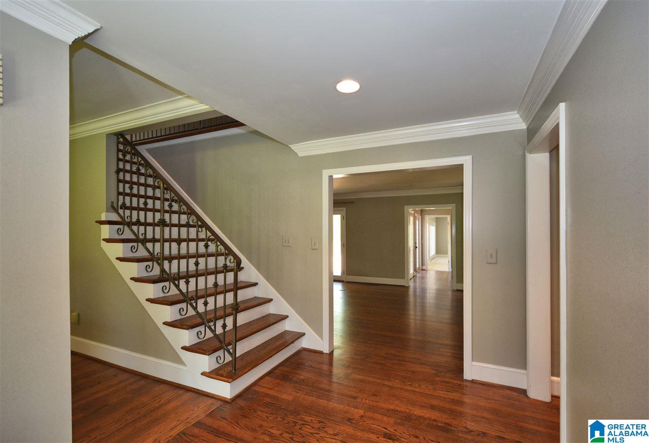 4217 Caldwell Mill Road Birmingham, AL 35243 - Photo 14 of 50