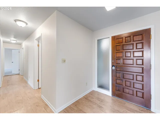 $360,000 | 743 Marine View Drive, Unit 8, Longview, WA 98632