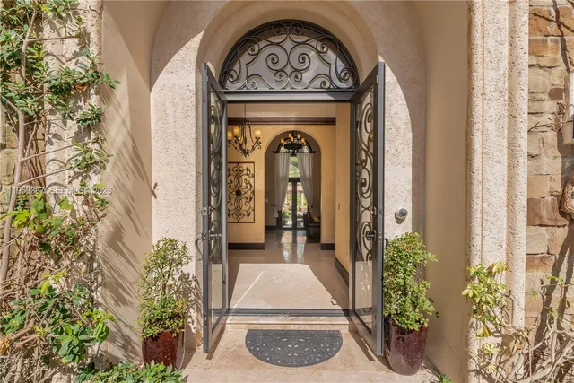 $30,000 | 9801 Southwest 60th Court, Pinecrest, FL 33156