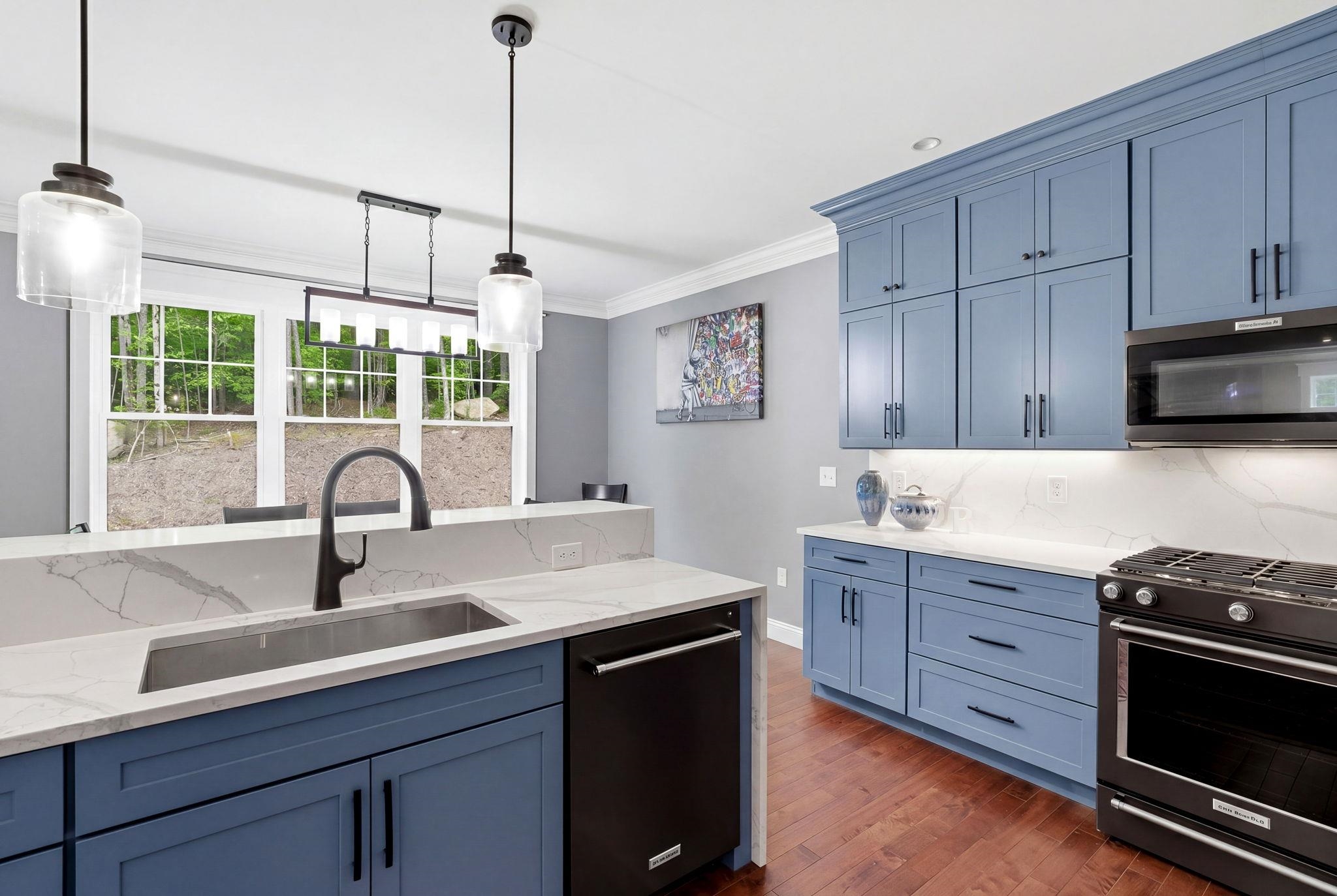 8 Arrowwood Road New Boston, NH 03070 - Photo 13 of 40