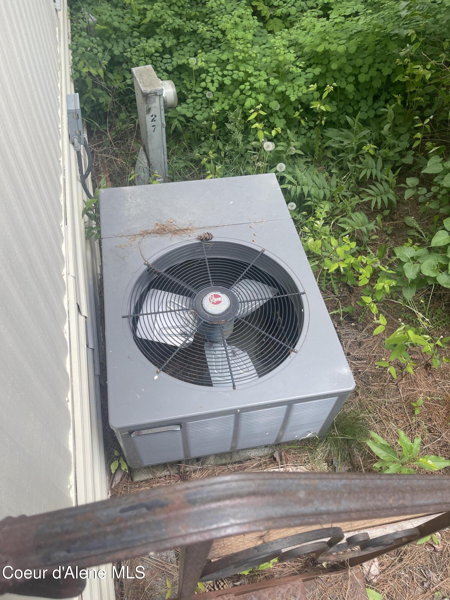 111 Gun Club Road, Unit 27 Sagle, ID 83860 - Photo 29 of 35 Cooling System