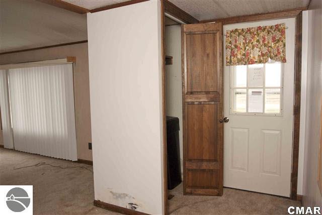 223 North Meridian Road Mount Pleasant, MI 48858 - Photo 19 of 23 1768538-18.JPG