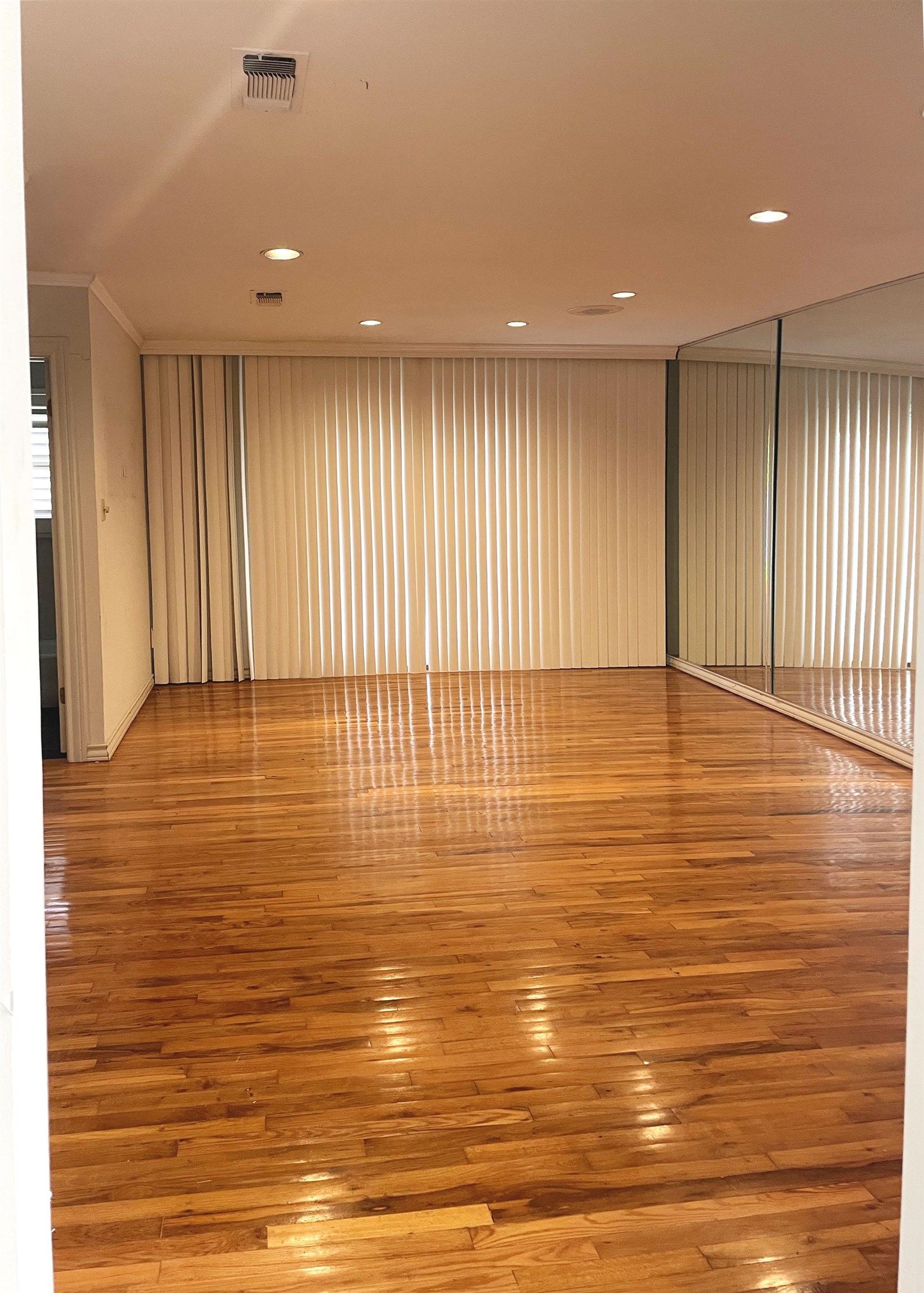 1801 West Commerce Street San Saba, TX 76877 - Photo 6 of 29 a view of a large pool