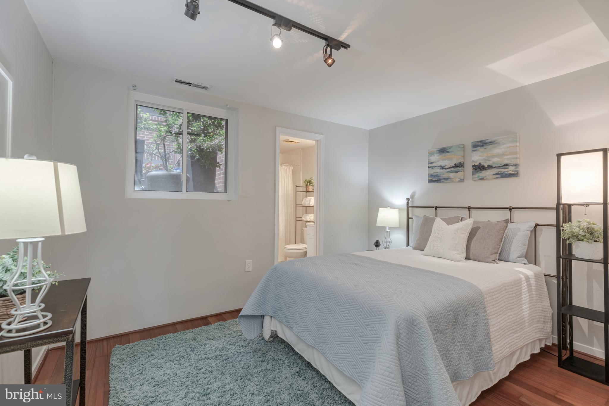 1810 Kalorama Road Northwest, Unit B1 Washington, DC 20009 - Photo 8 of 14 Bedroom #1 w/ ensuite bath