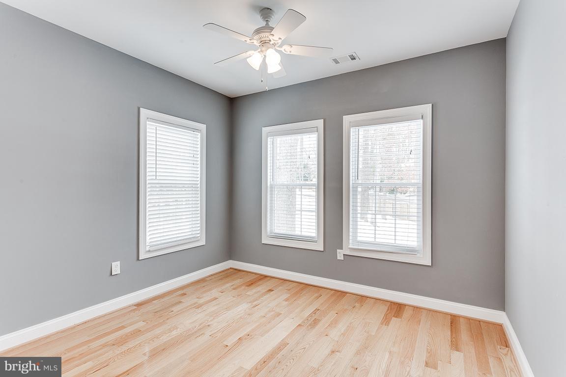 6515 Marywood Road Bethesda, MD 20817 - Photo 17 of 35