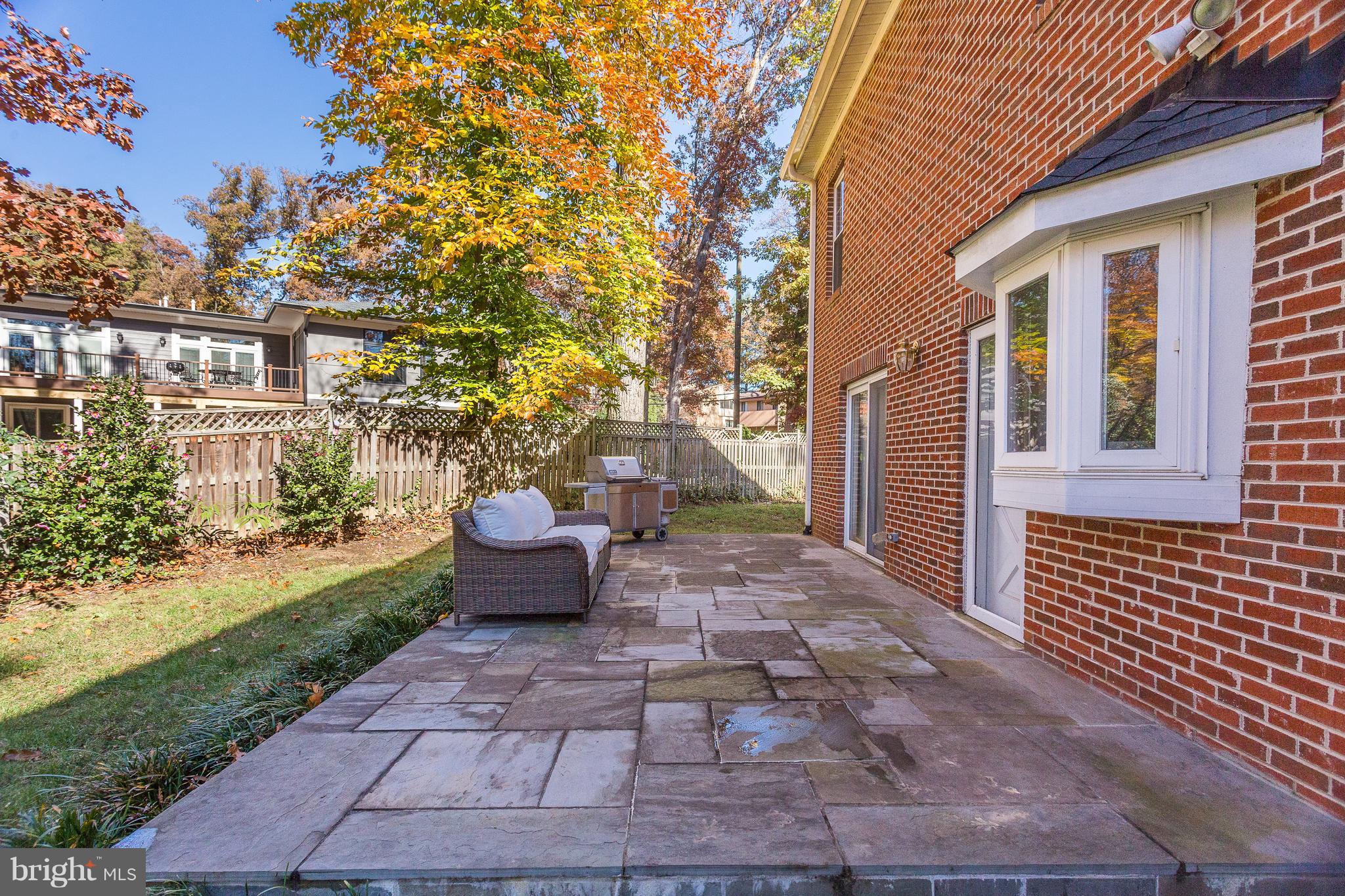6515 Marywood Road Bethesda, MD 20817 - Photo 32 of 35