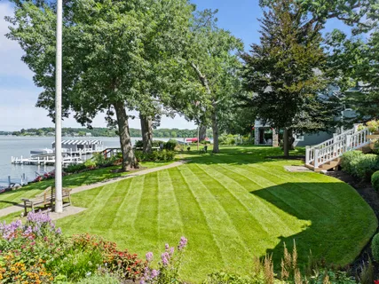 $10,995,000 | W2908 Walcowis Drive, Linn, WI 53147