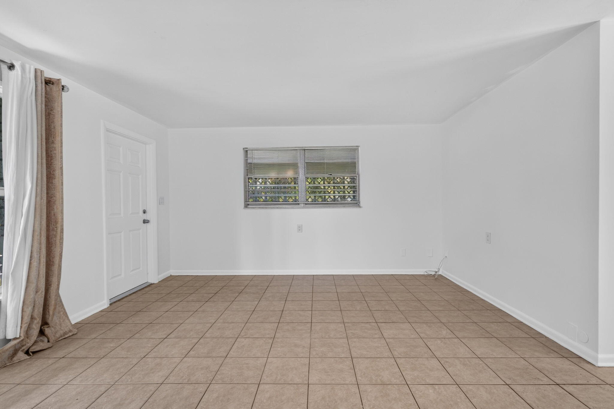 101 East Beverly Road Jupiter, FL 33469 - Photo 15 of 42 .