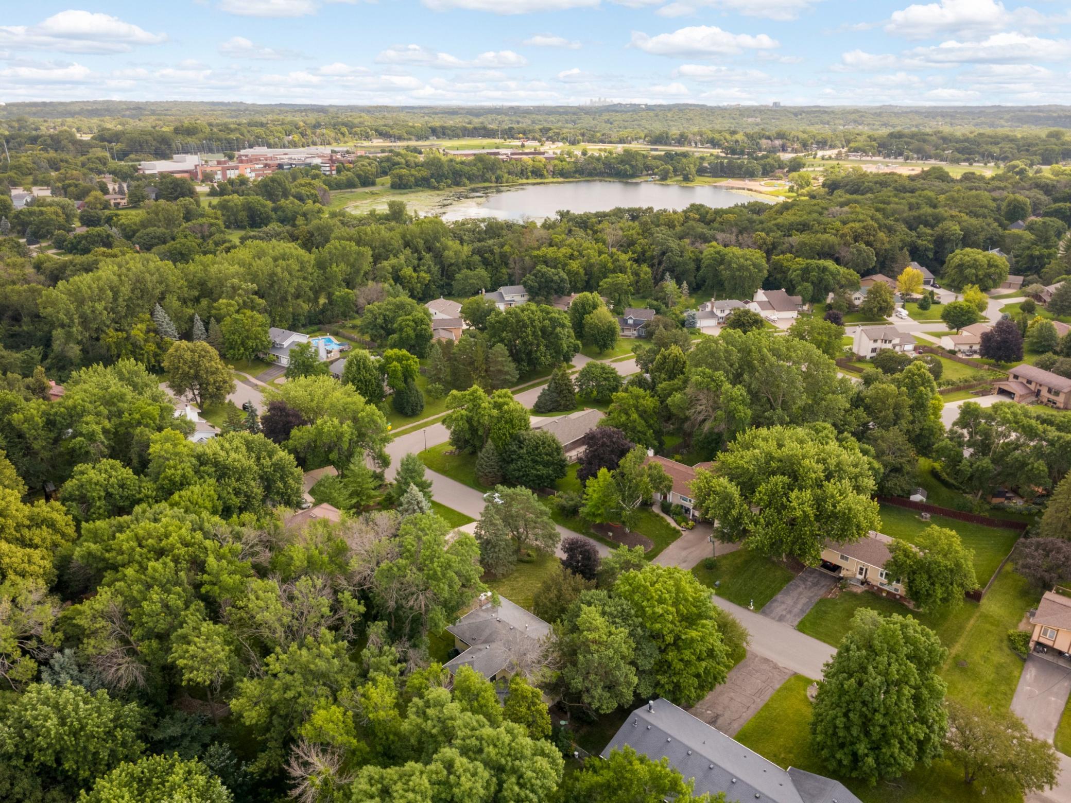 7660 Heritage Road Eden Prairie, MN 55346 - Photo 40 of 42