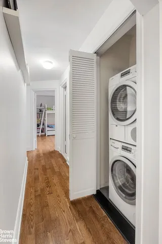 $1,490,000 | 245 East 72nd Street, Unit 11A | Lenox Hill