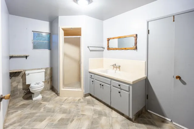 $599,000 | 5894 East Hamilton Avenue, Fresno, CA 93727