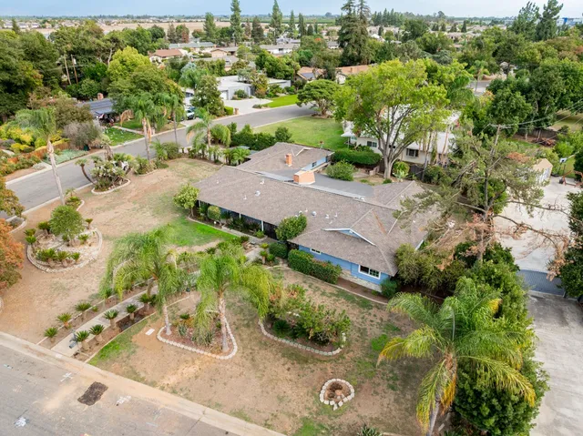 $599,000 | 5894 East Hamilton Avenue, Fresno, CA 93727