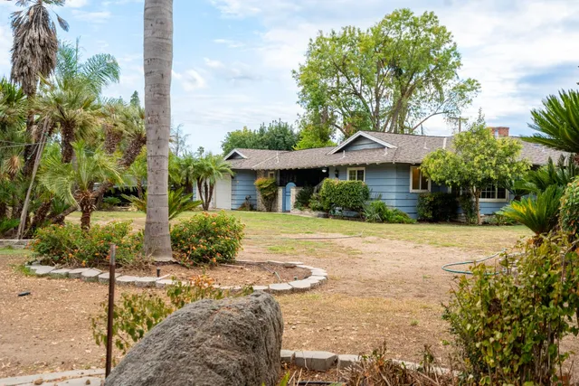 $599,000 | 5894 East Hamilton Avenue, Fresno, CA 93727