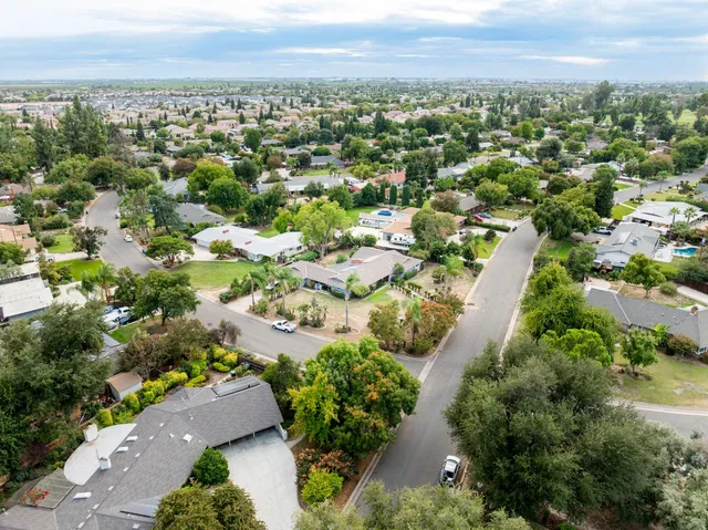 $599,000 | 5894 East Hamilton Avenue, Fresno, CA 93727