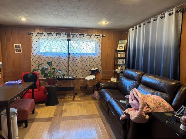 $189,950 | 11418 Orchard Road, Kansas City, MO 64134