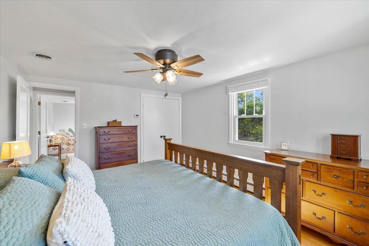 1902 Avon Road Southwest Roanoke, VA 24015 - Photo 20 of 55 17-Interior-18