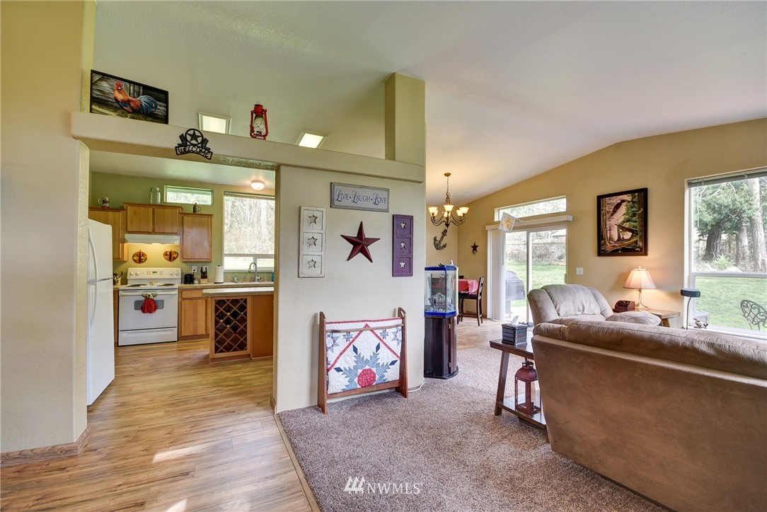 1879 East Hunskor Road Oak Harbor, WA 98277 - Photo 3 of 25 Gallery Image 3