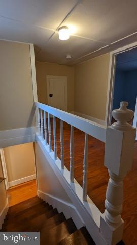 4303 Weakley Hollow Road Syria, VA 22743 - Photo 11 of 20 Second level landing