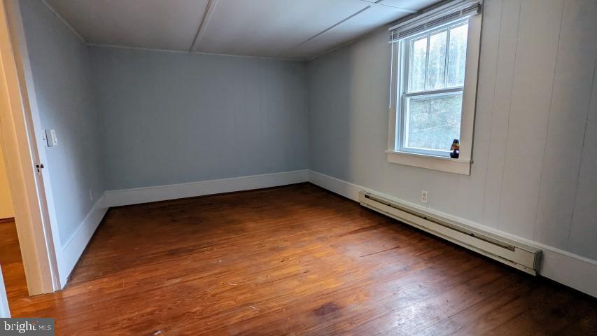 4303 Weakley Hollow Road Syria, VA 22743 - Photo 13 of 20 Second level bedroom