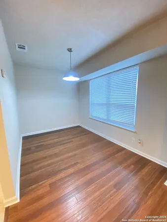 $1,695 | 100 Lorenz Road, Unit 1401, San Antonio, TX 78209