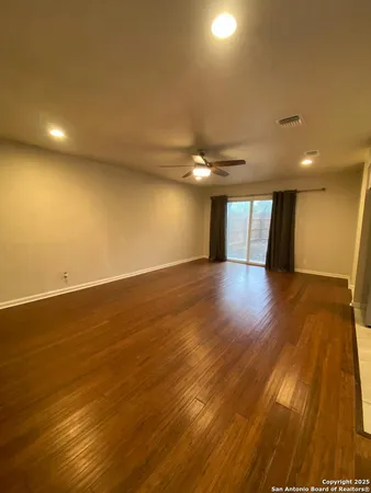 $1,695 | 100 Lorenz Road, Unit 1401, San Antonio, TX 78209