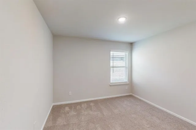 $314,990 | 7416 Sunset Vly Lane, Krum, TX 76249