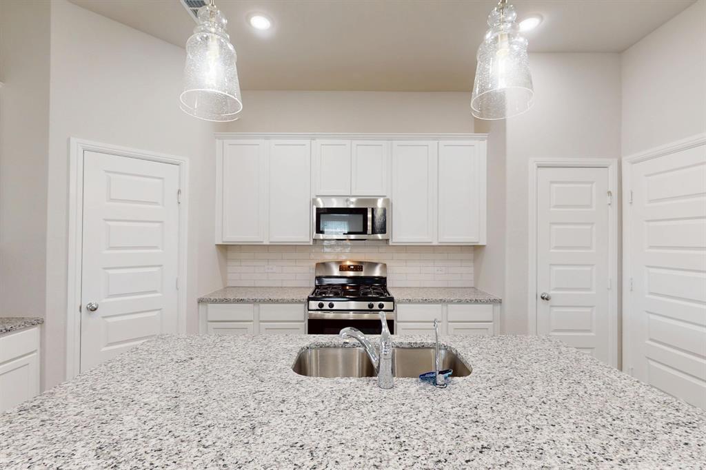 7416 Sunset Vly Lane Krum, TX 76249 - Photo 13 of 40