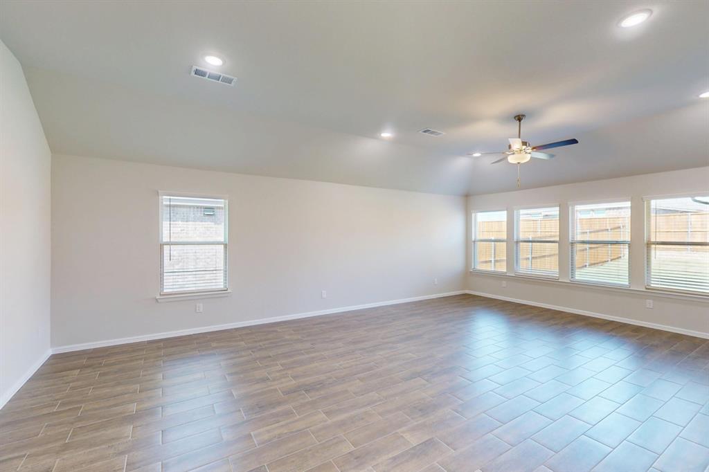 7416 Sunset Vly Lane Krum, TX 76249 - Photo 2 of 40