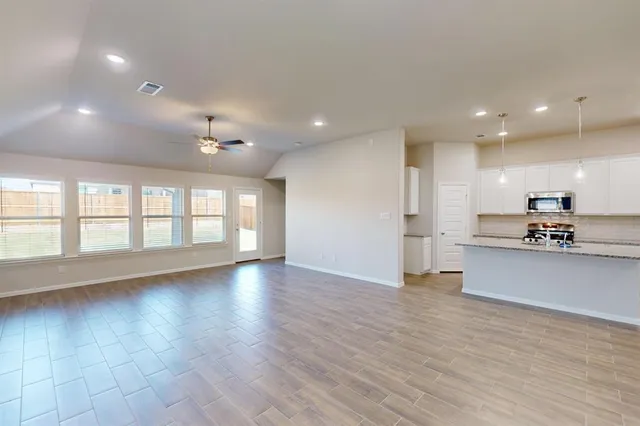 $314,990 | 7416 Sunset Vly Lane, Krum, TX 76249