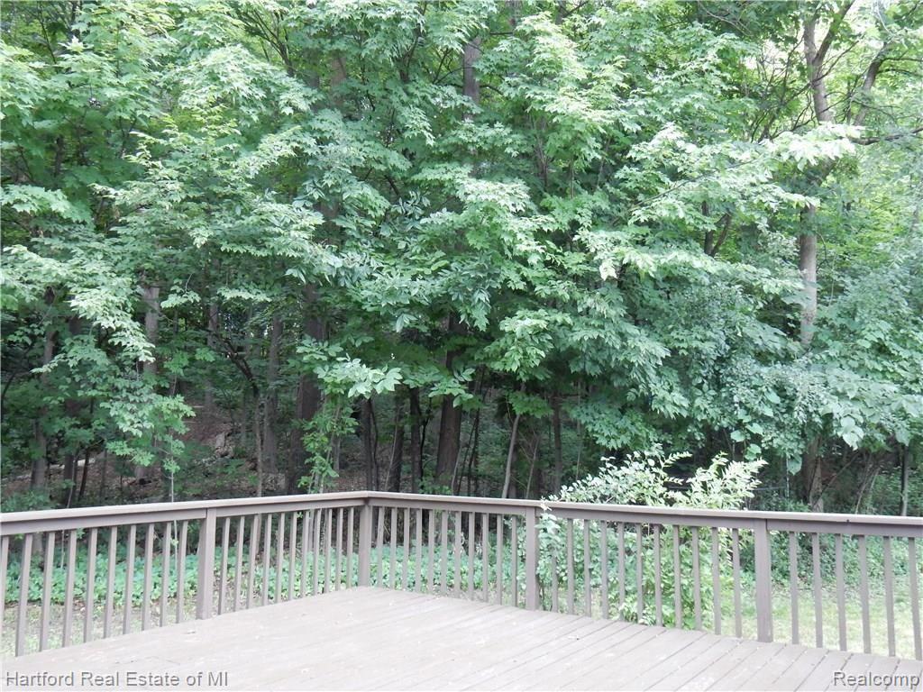 36768 Chesapeake Road Farmington Hills, MI 48335 - Photo 46 of 49