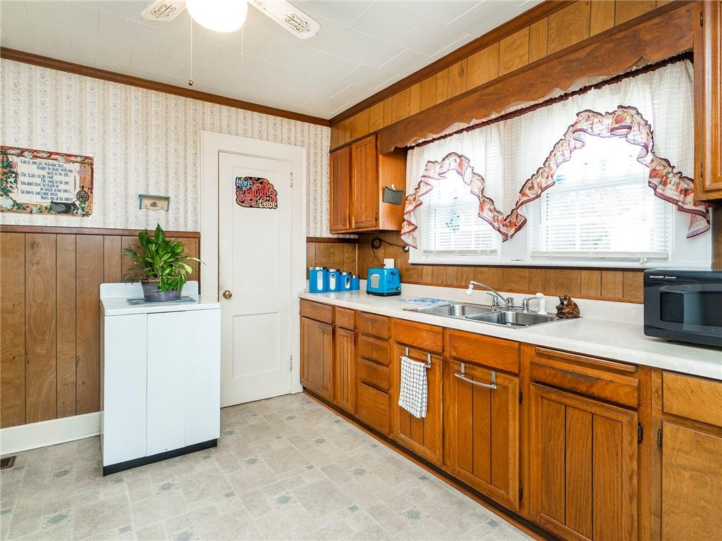 1713 Lower Hopedale Road Burlington, NC 27217 - Photo 8 of 23