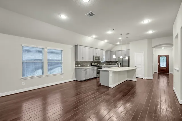 $3,250 | 126 Pioneer Canyon Place, Tomball, TX 77375