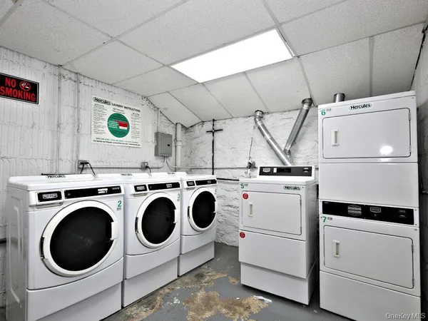 $2,335 | 130 Centre Avenue, Unit 6A, New Rochelle, NY 10805