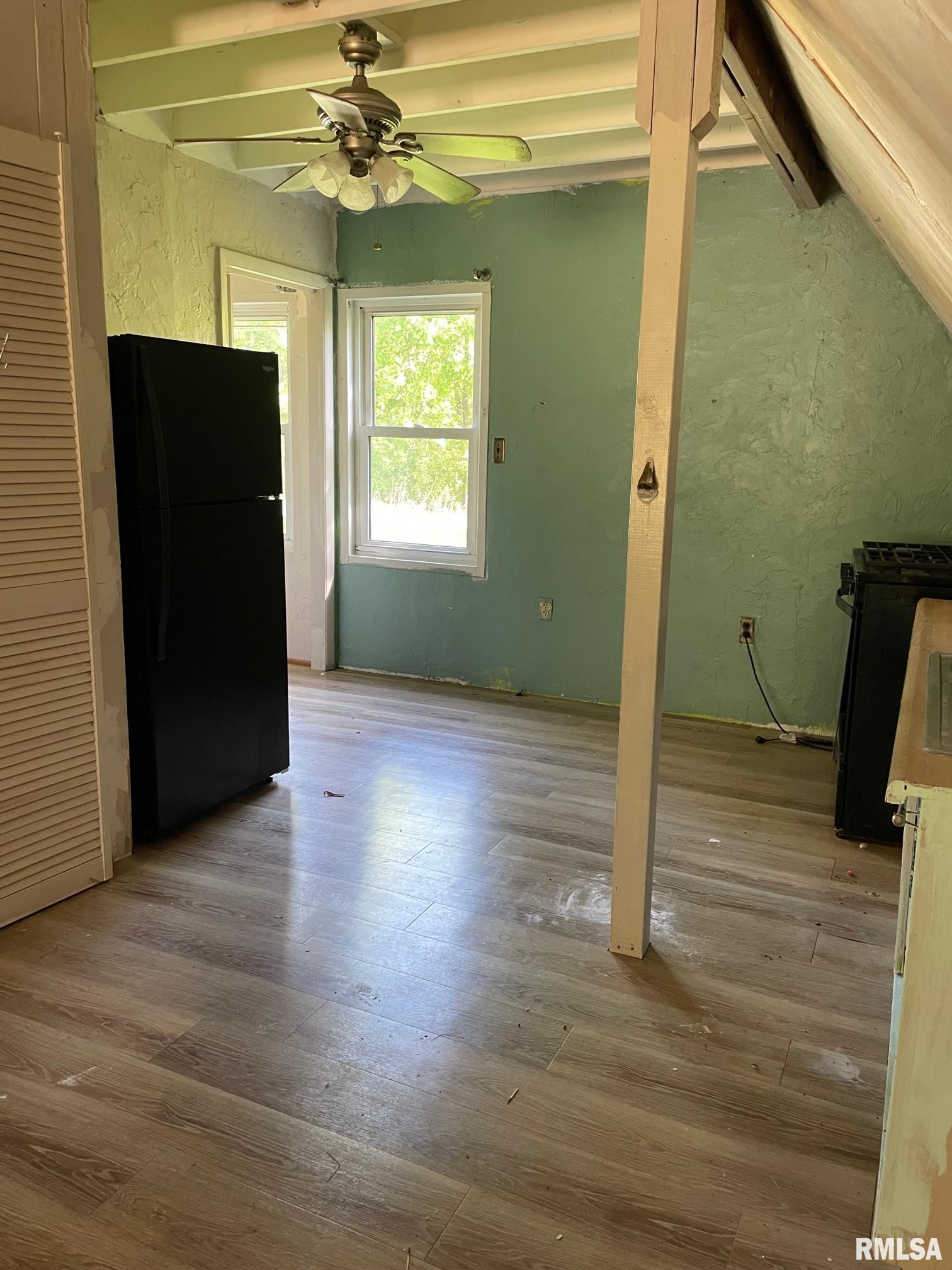 1609 Baldwin Road Jacksonville, IL 62650 - Photo 11 of 19