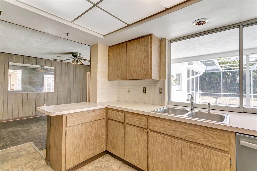 2123 South Beneva Road Sarasota, FL 34232 - Photo 12 of 65
