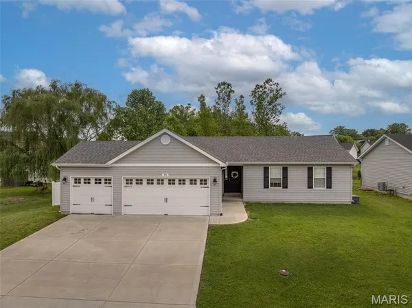 $329,000 | 111 Plymouth Drive, Wright City, MO 63390