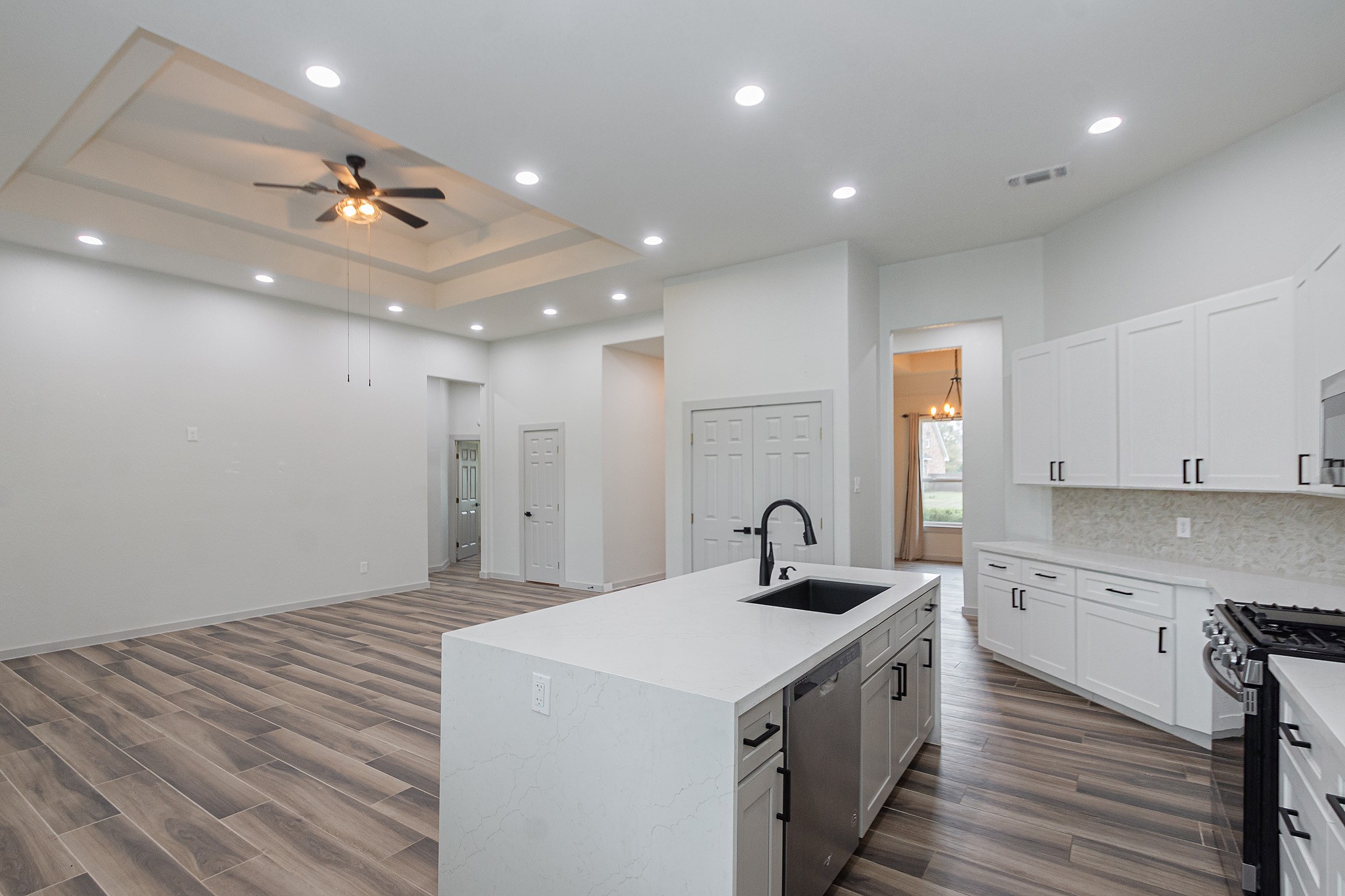 2190 Riverside Drive West Columbia, TX 77486 - Photo 25 of 39