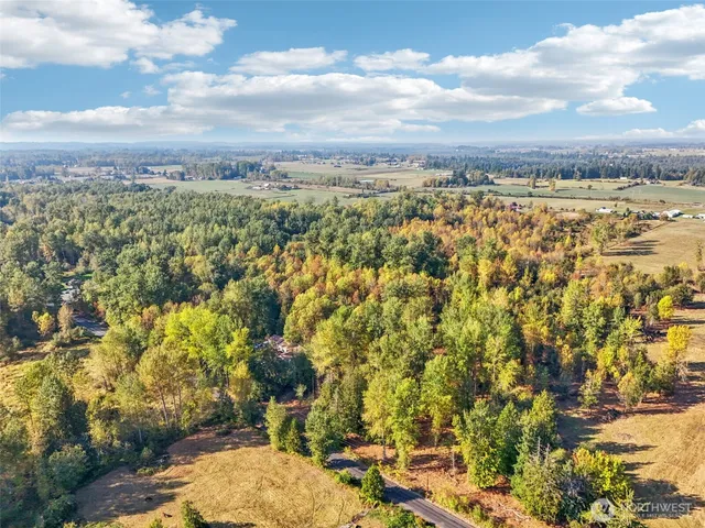 $1,000,000 | 27515 Entwhistle Road East, Buckley, WA 98321